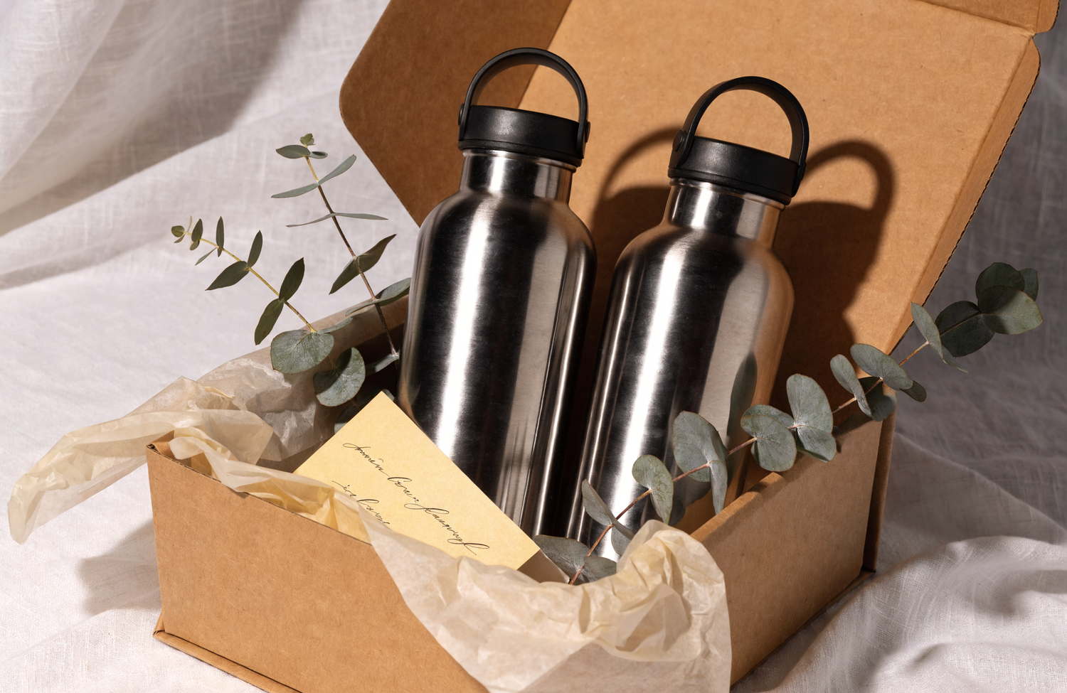 Drinkfles als festival accessoire — premium thermosfles cadeau met eucalyptus